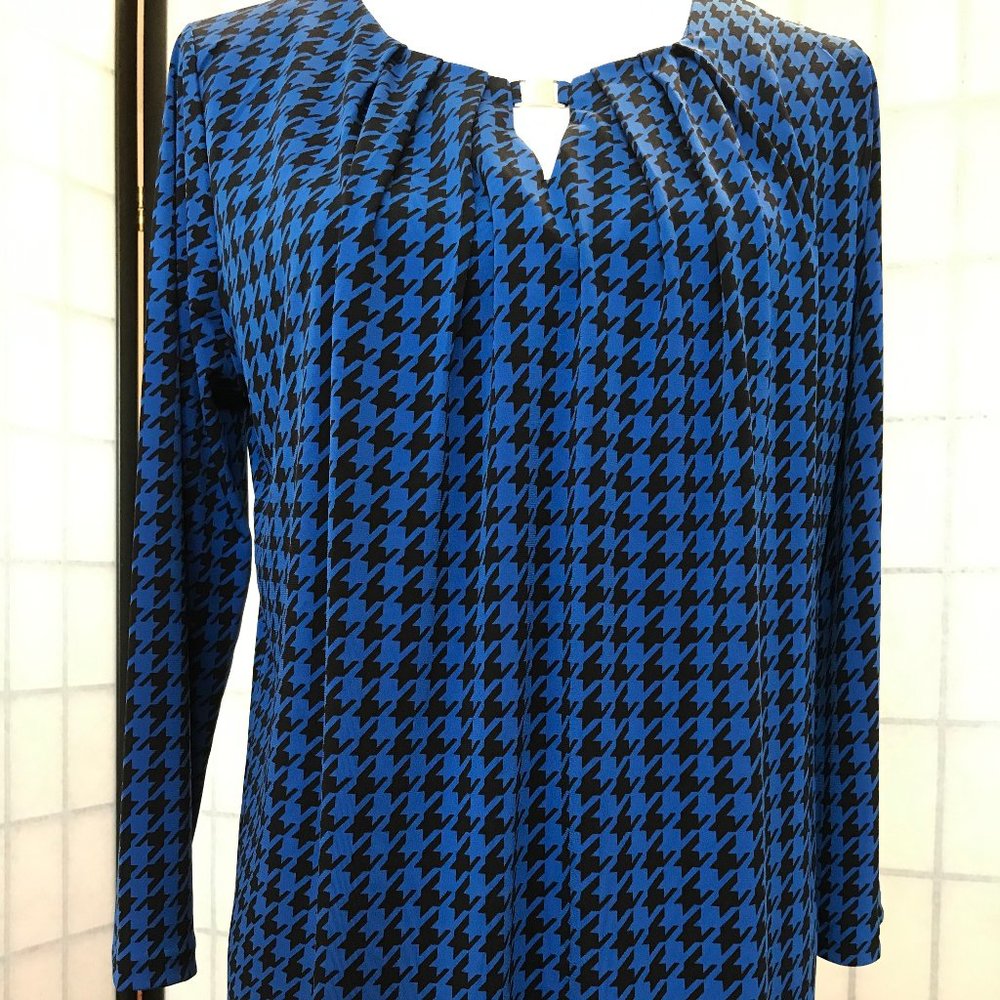 Jones New York - Pleated front Shirt - Picture 3 of 11